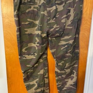 Gap Camo Joggers XXL